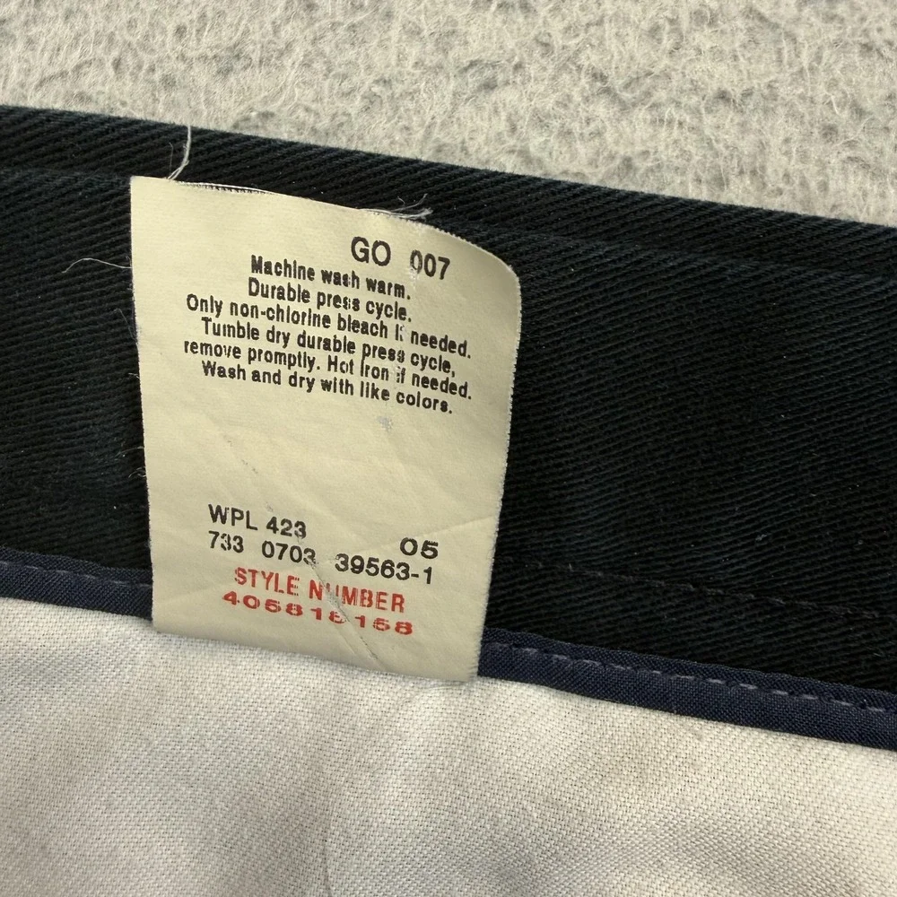 Dockers front retail back